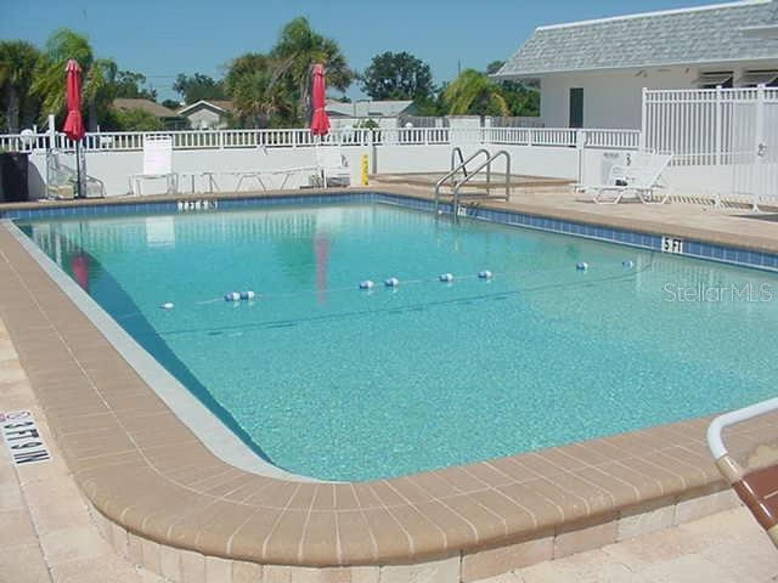 CIRCLE WOODS OF VENICE 2 - Residential