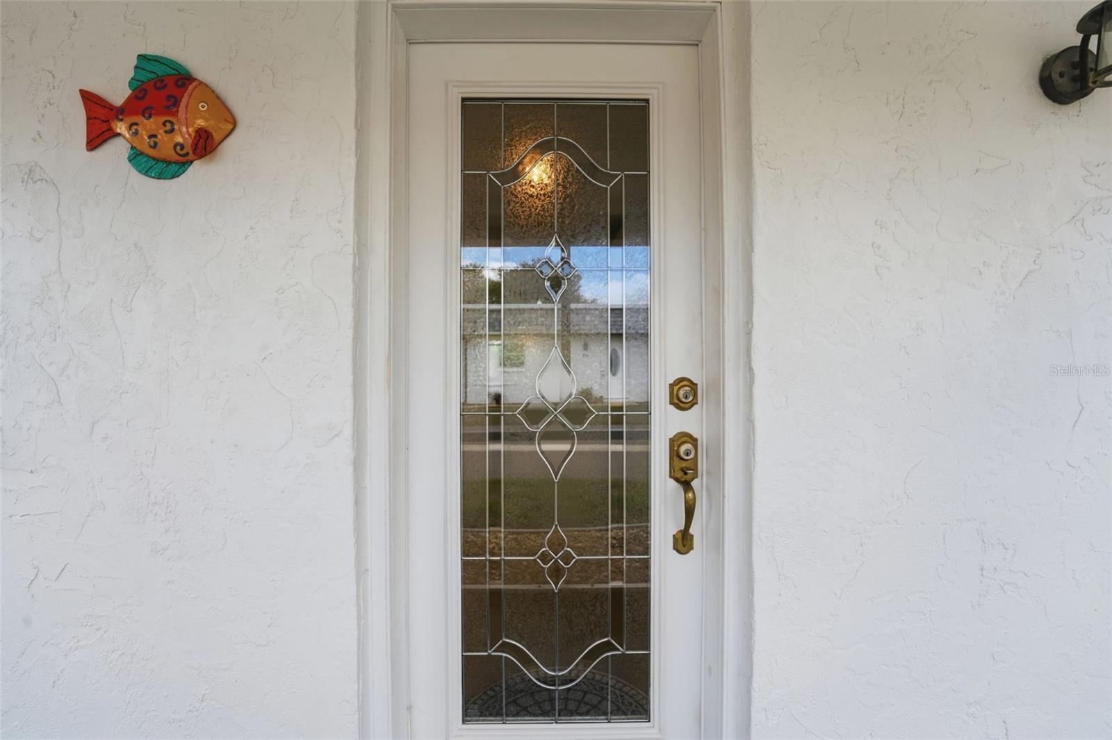 690 CIRCLEWOOD DRIVE W8