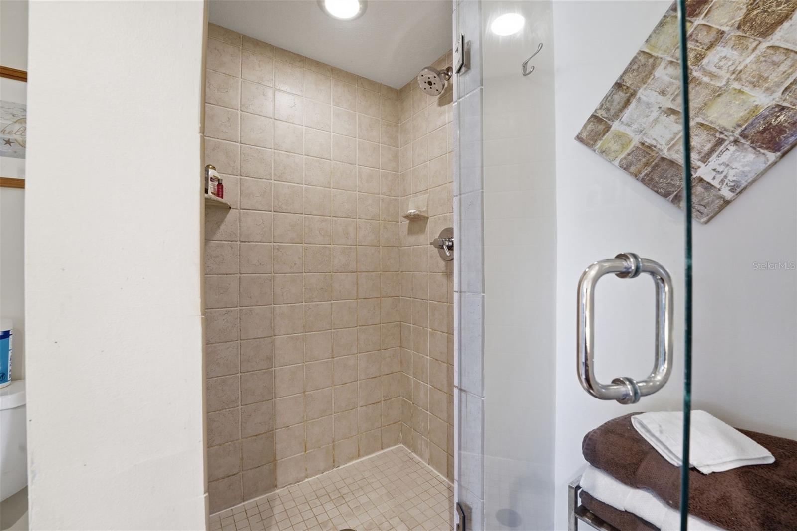 CIRCLE WOODS OF VENICE 2 - Residential