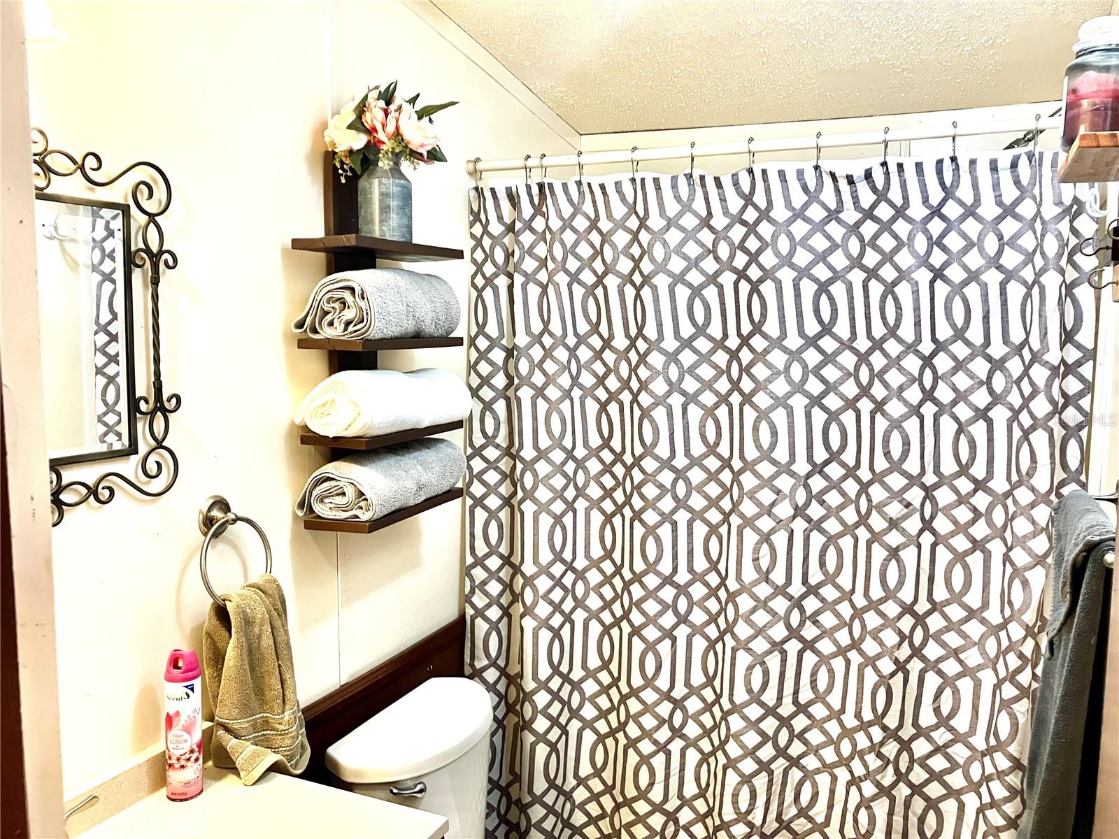 UNDERWOOD HILL FOREST - Residential