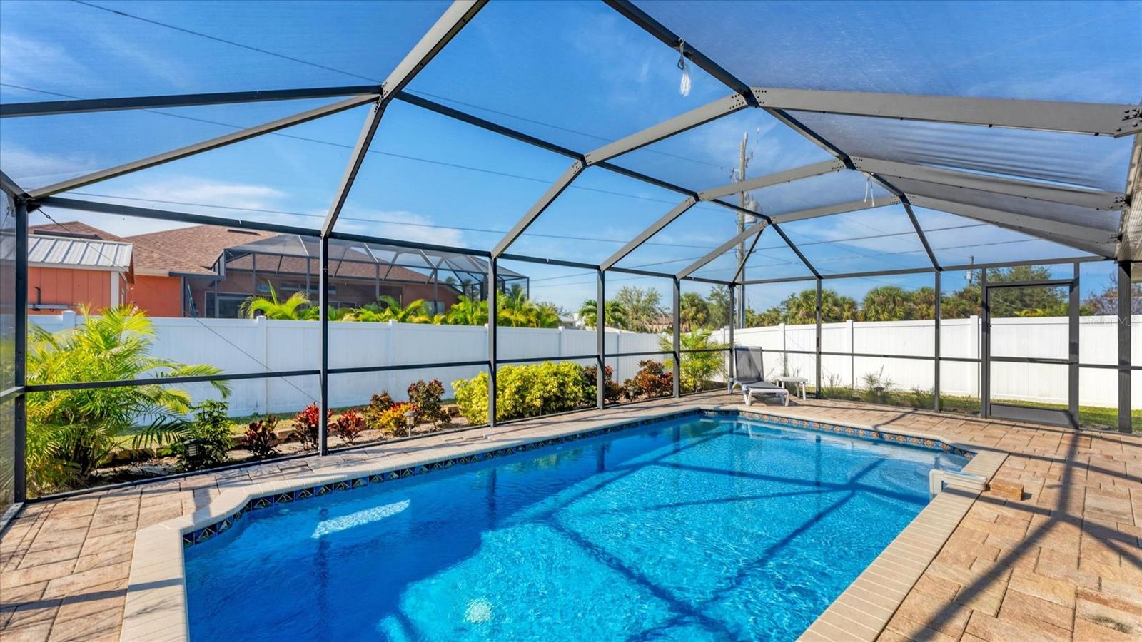 SOUTH GULF COVE - Residential