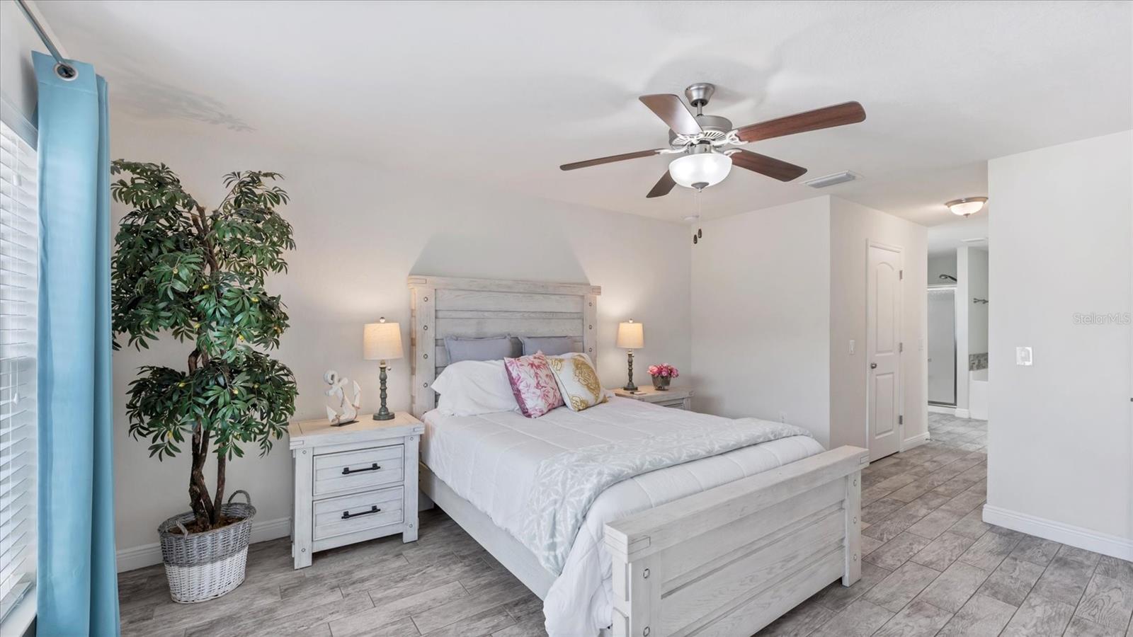 SOUTH GULF COVE - Residential