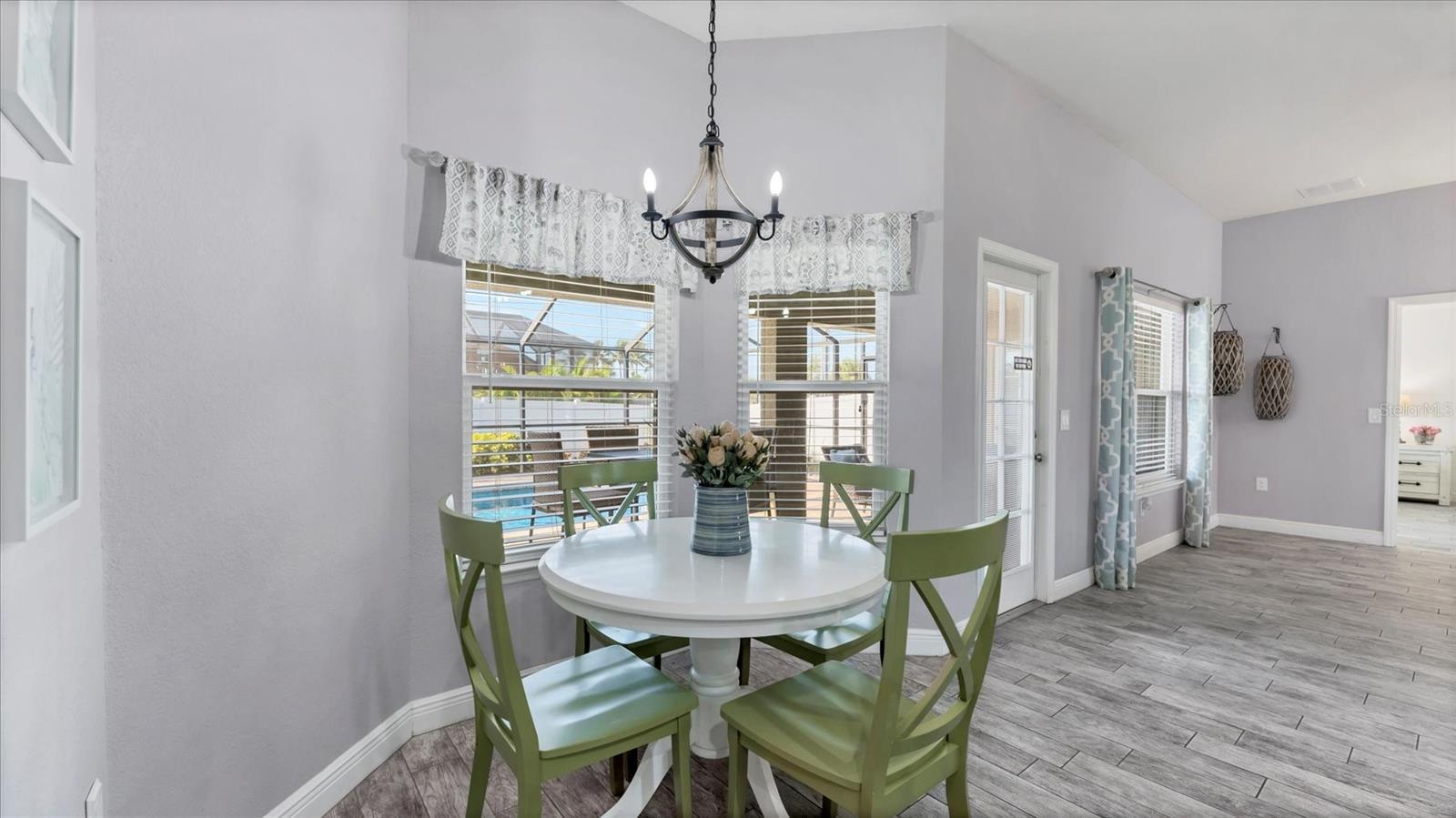 SOUTH GULF COVE - Residential