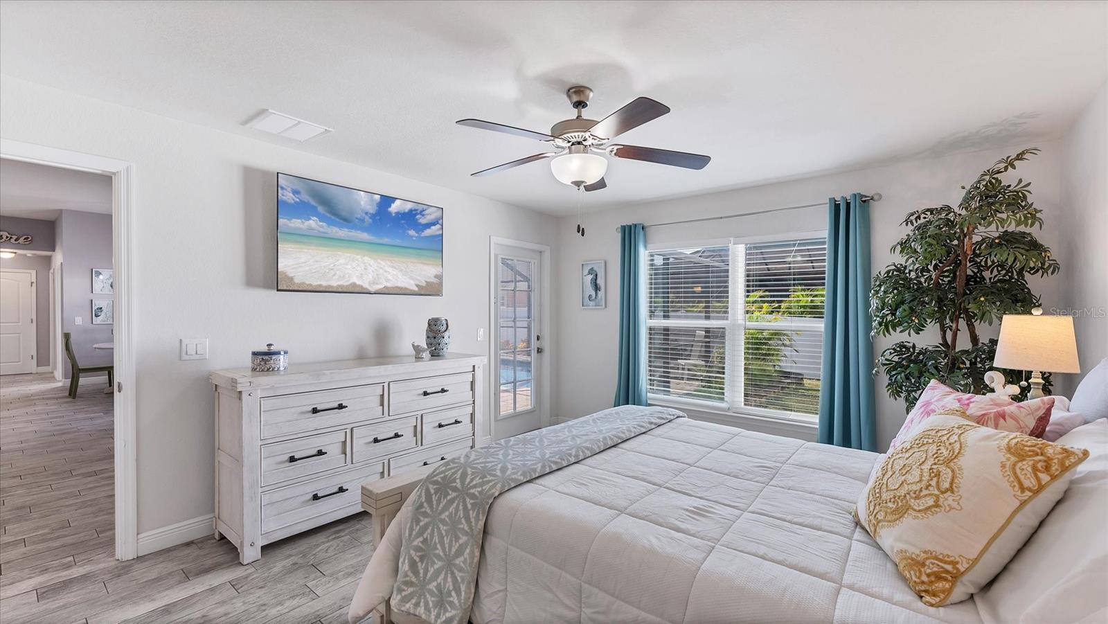 SOUTH GULF COVE - Residential