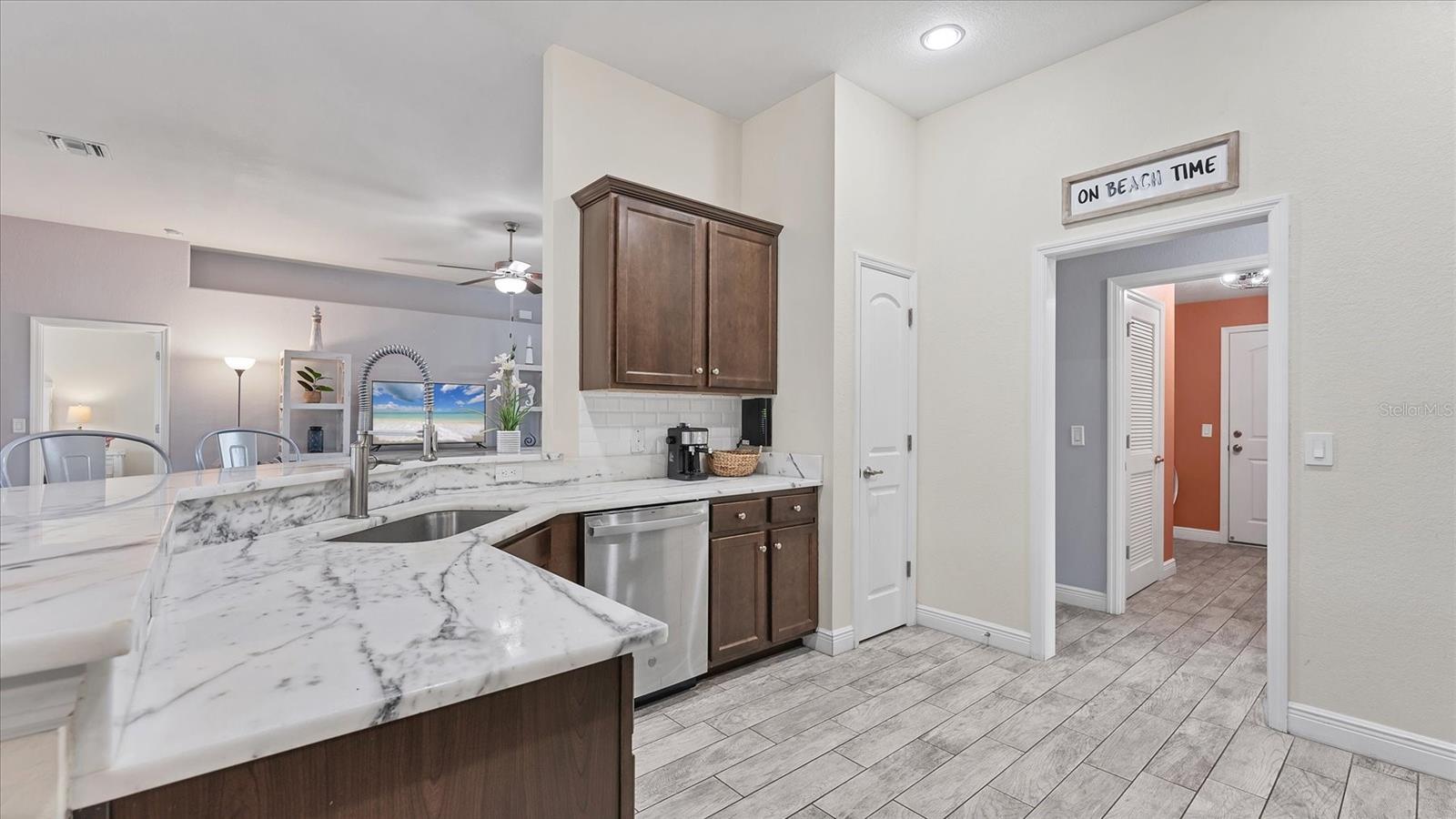 SOUTH GULF COVE - Residential