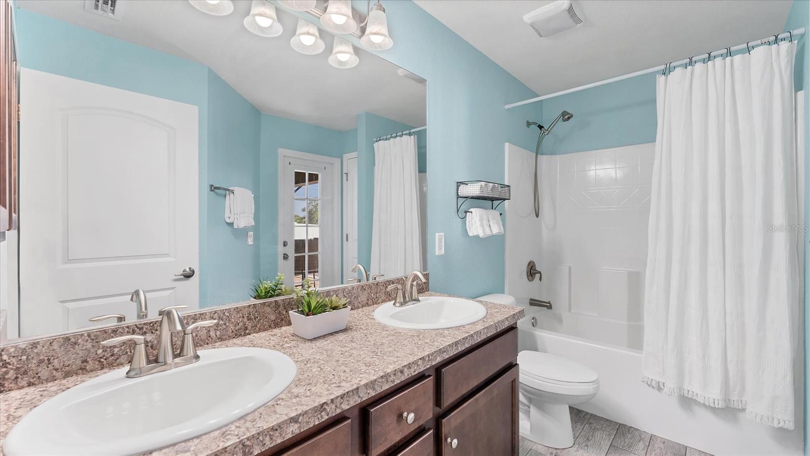 SOUTH GULF COVE - Residential