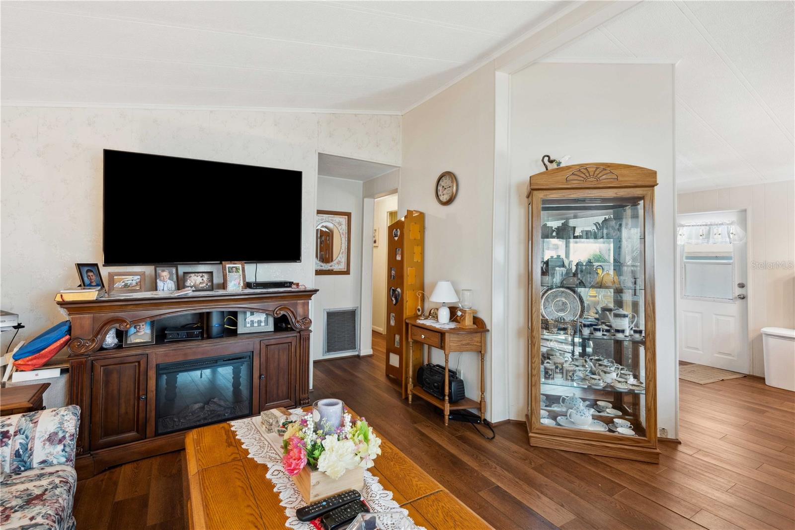 SPANISH TRAILS VILLAGE CONDO - Residential