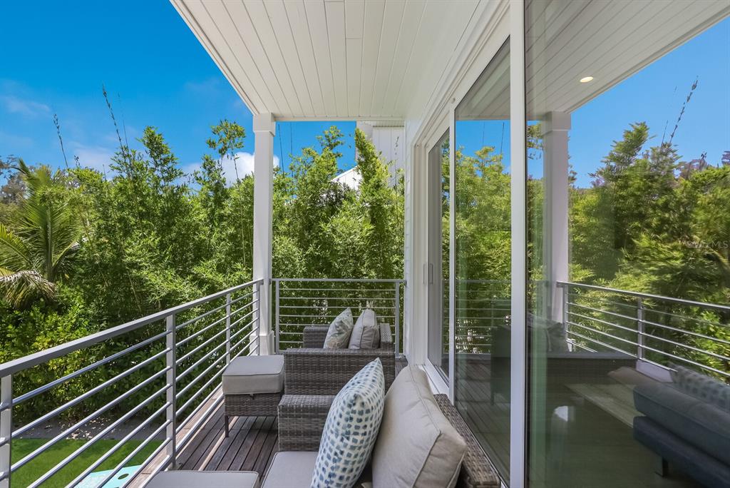 LONGBEACH ON LONGBOAT KEY - Residential