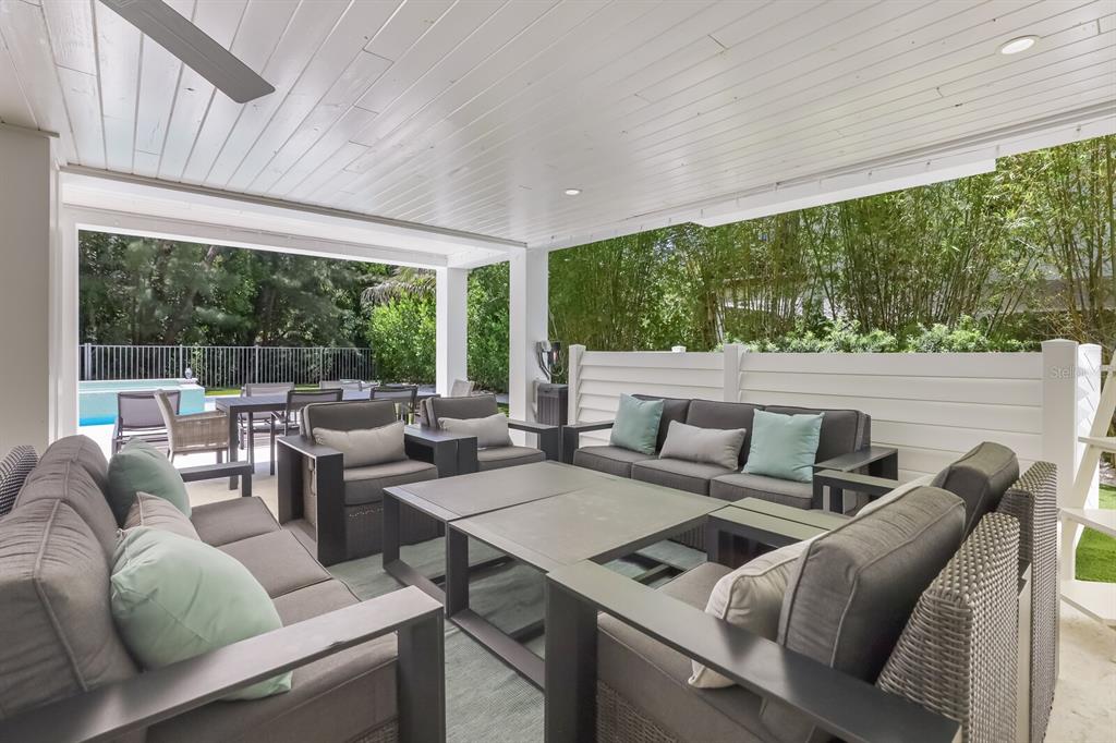 LONGBEACH ON LONGBOAT KEY - Residential