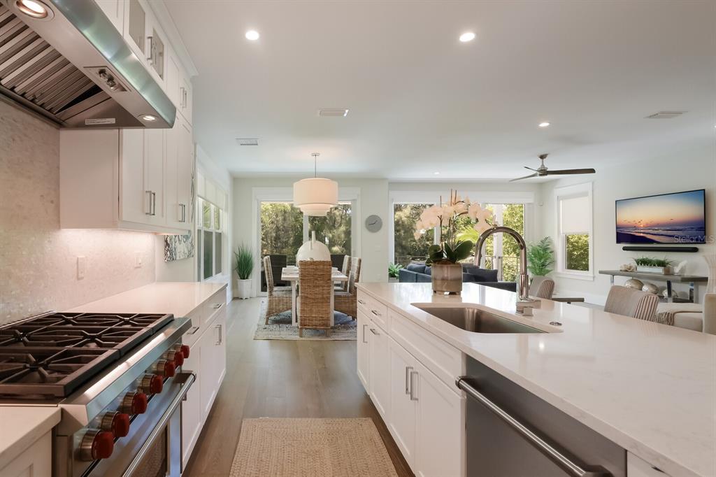 LONGBEACH ON LONGBOAT KEY - Residential