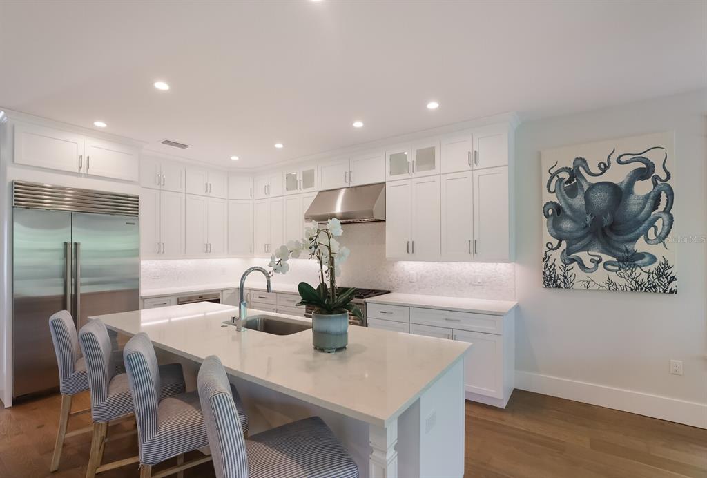 LONGBEACH ON LONGBOAT KEY - Residential