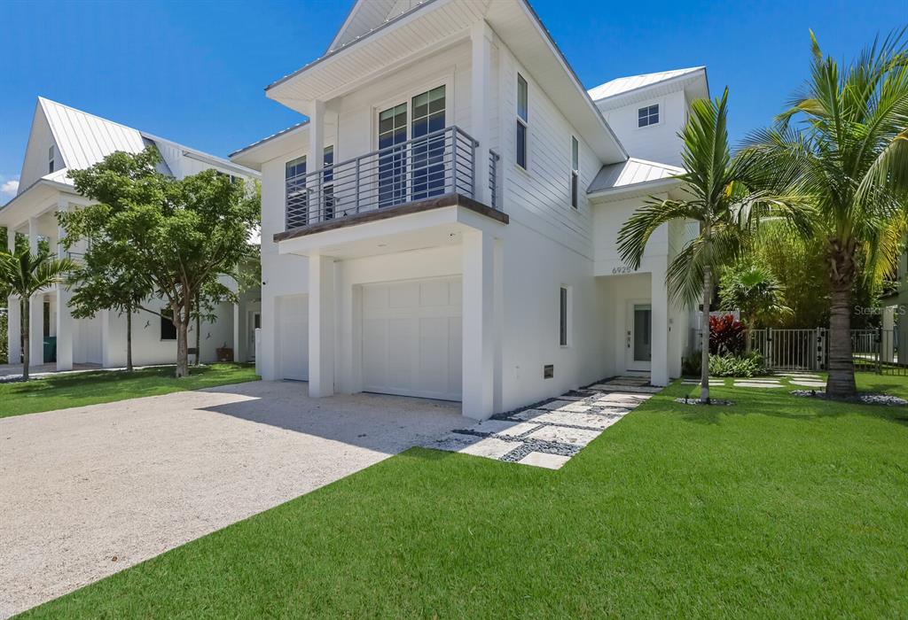 LONGBEACH ON LONGBOAT KEY - Residential