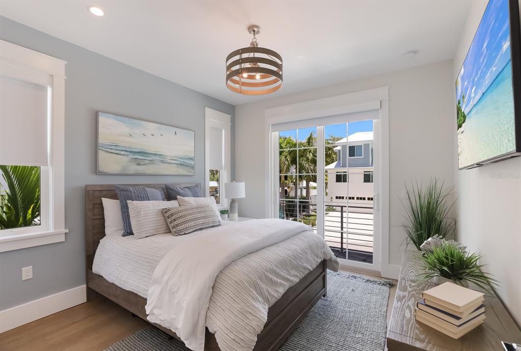 LONGBEACH ON LONGBOAT KEY - Residential