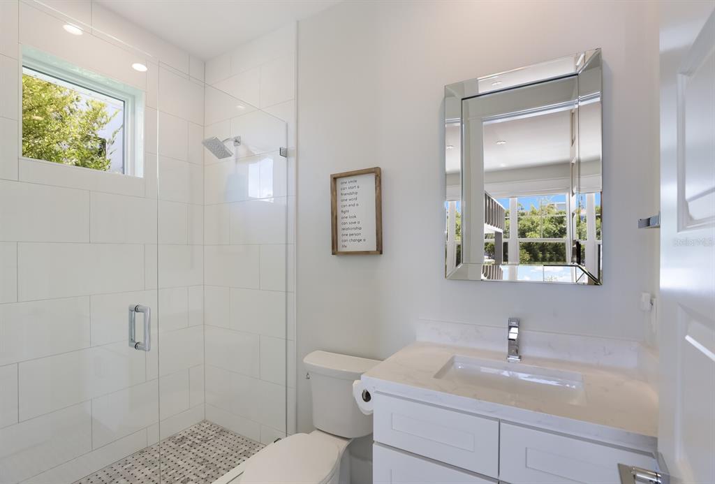 LONGBEACH ON LONGBOAT KEY - Residential