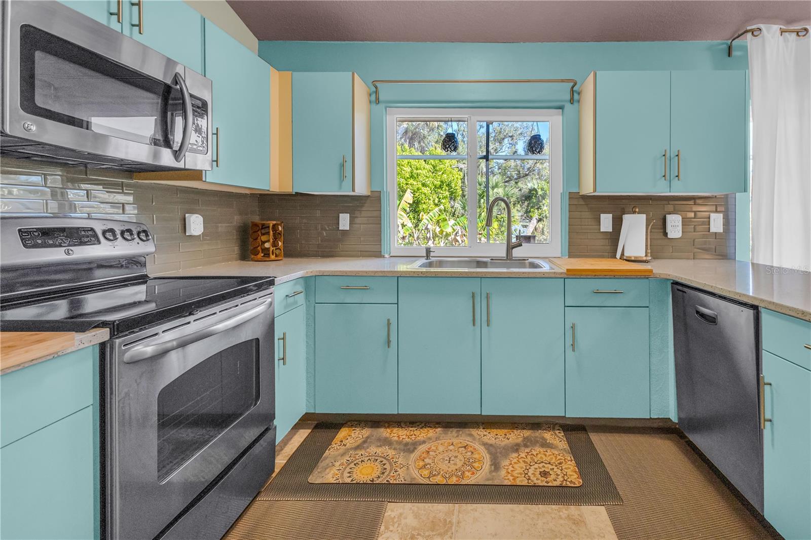 HIDDEN OAKS NORTH - Residential