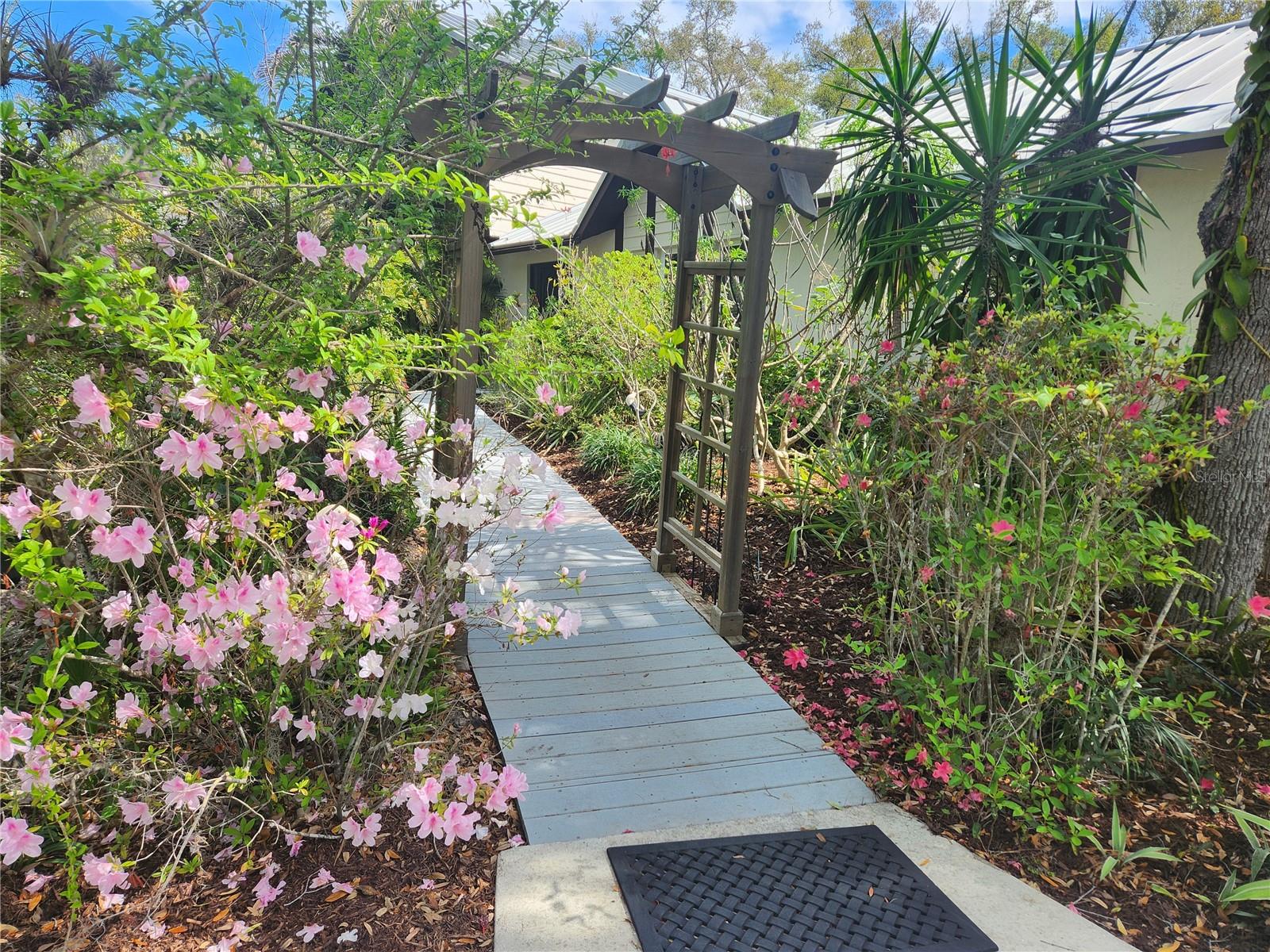 HIDDEN OAKS NORTH - Residential