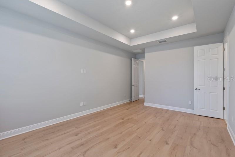 DISSTON WOODS - Residential