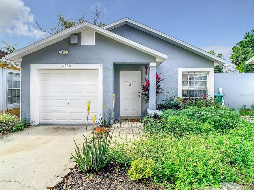Welcome home to this well-maintained 3-bedroom, 2-bath residence located on a quiet cul-de-sac in the heart of Palm Harbor. The open living and dining area features new luxury vinyl plank flooring and fresh interior paint. The kitchen offers granite countertops, breakfast bar, ample storage, and stainless steel appliances including range, microwave, and dishwasher. All bedrooms have new carpet, and the owner’s suite includes a walk-in closet and master bath. Enjoy outdoor living on the screened patio and fully fenced backyard for family and furry friends to play. Low HOA approx. $20/month. New water heather (2025), A/C (2022 and roof (2015). Centrally located with easy access to Tampa, US-19, shopping, dining, and Gulf beaches.
