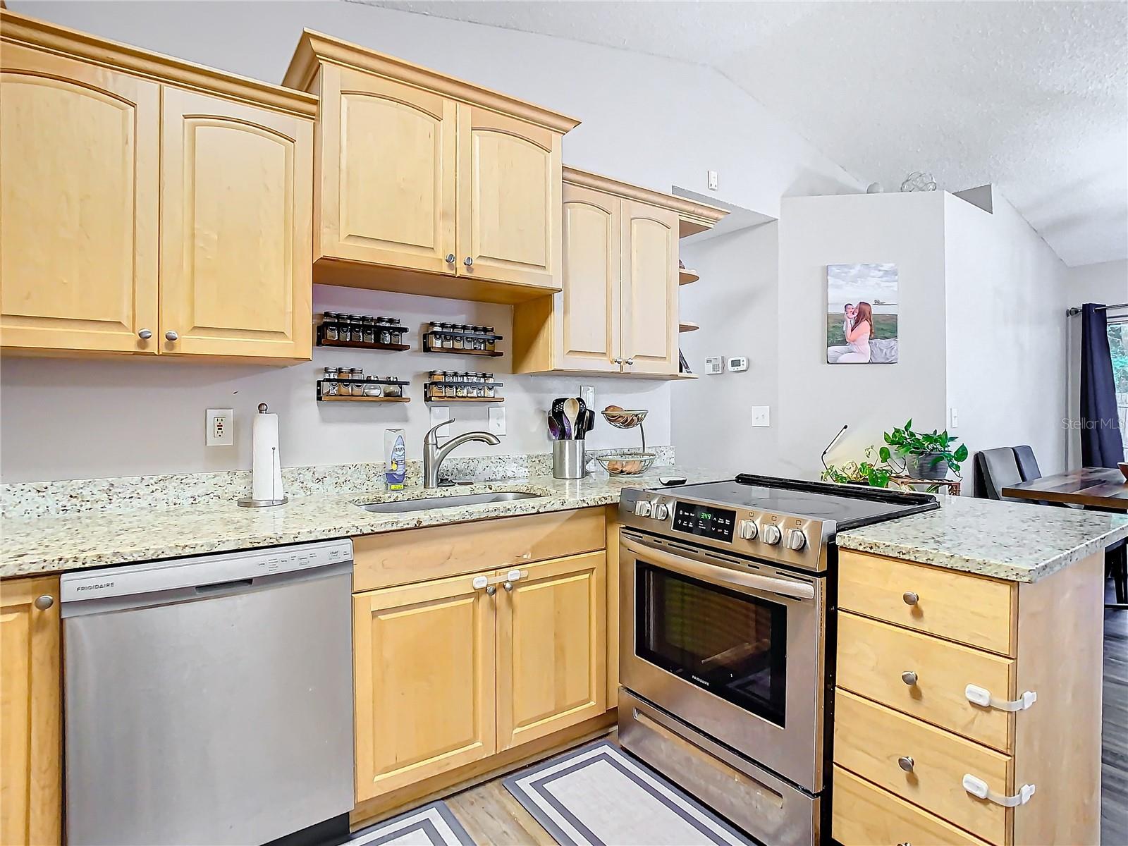 HIDDEN GROVE COURT - Residential