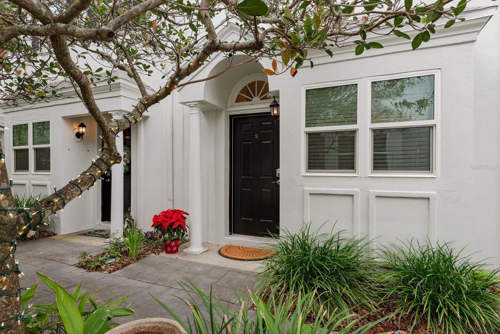 Photo of 1201 W Horatio Street #G9, Tampa, FL 33606 (MLS # TB8459610)