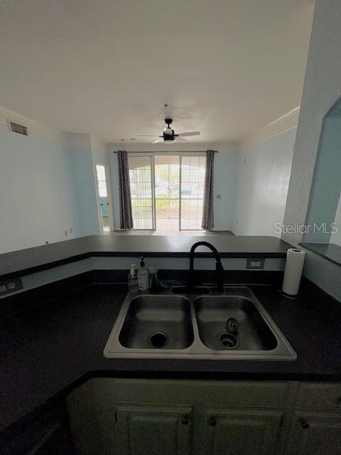 HAMPTONS/METROWEST PH 02 - Residential Lease