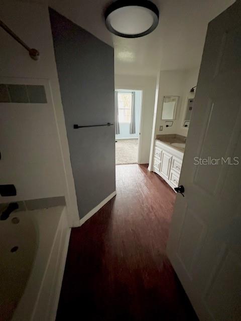 HAMPTONS/METROWEST PH 02 - Residential Lease