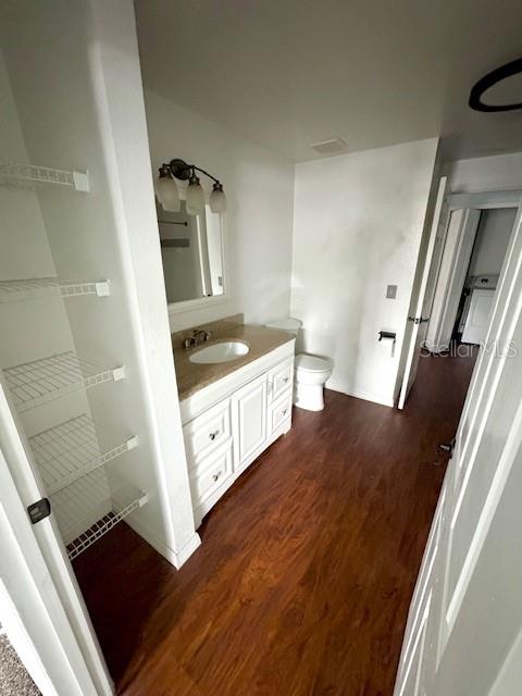 HAMPTONS/METROWEST PH 02 - Residential Lease
