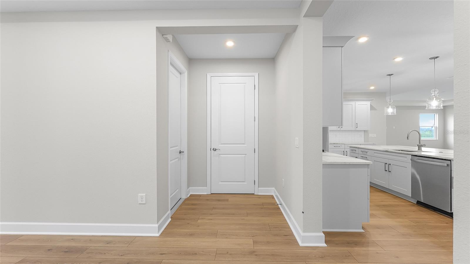 CRESSWIND AT LAKE HARRIS - Residential