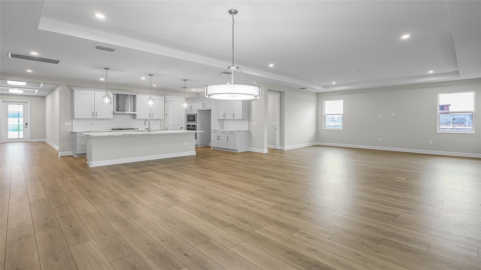 CRESSWIND AT LAKE HARRIS - Residential