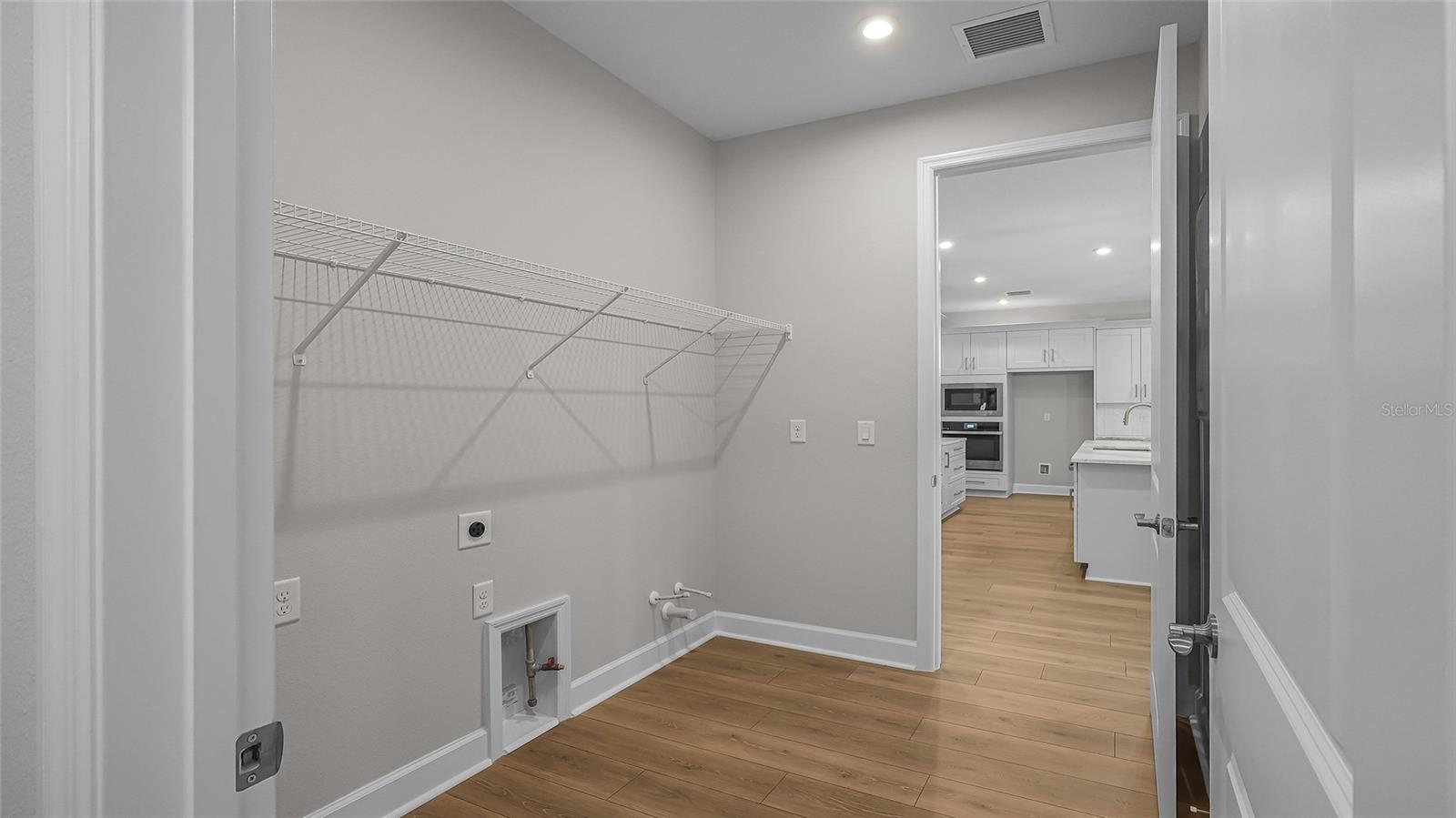 CRESSWIND AT LAKE HARRIS - Residential