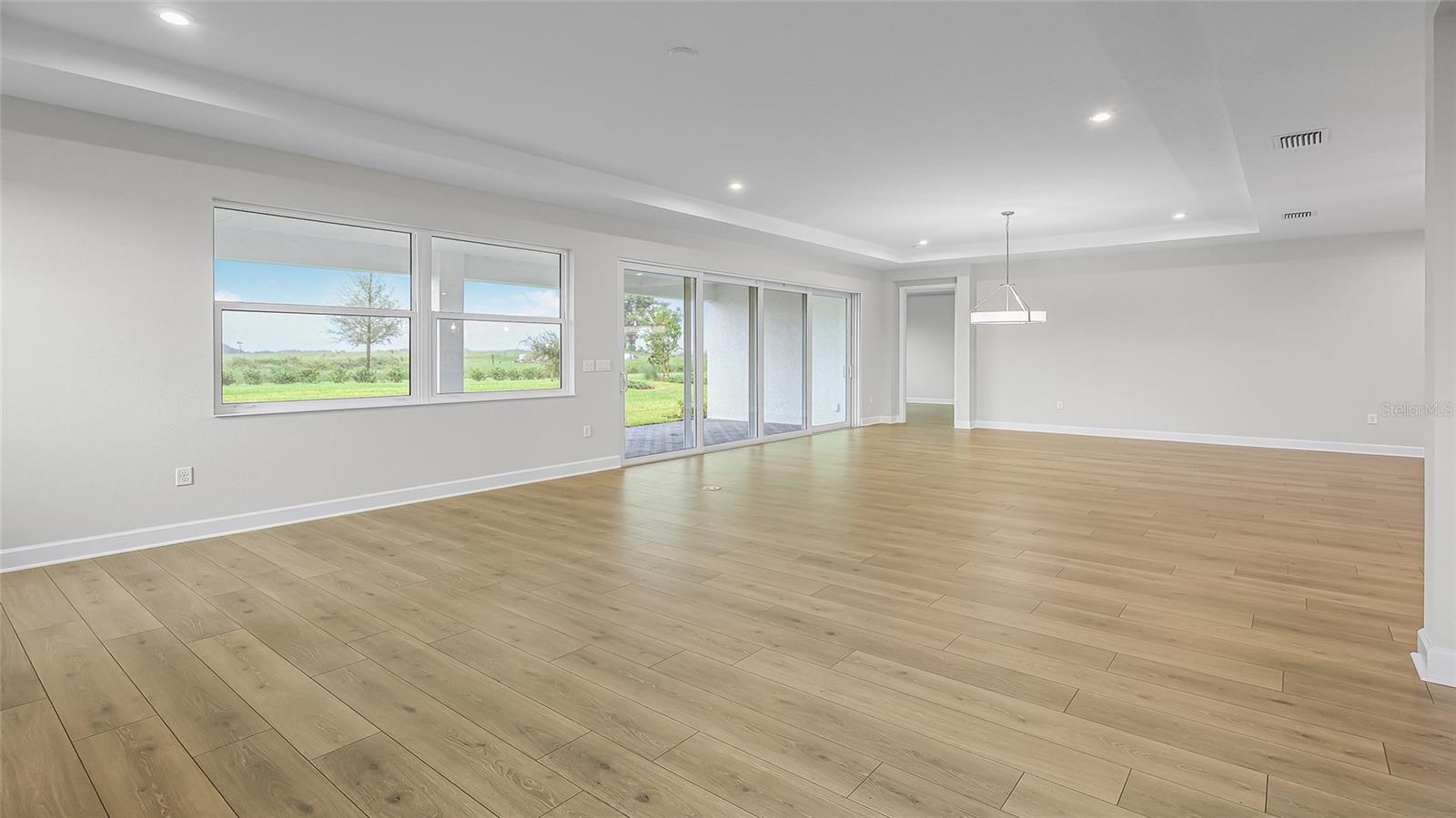 CRESSWIND AT LAKE HARRIS - Residential