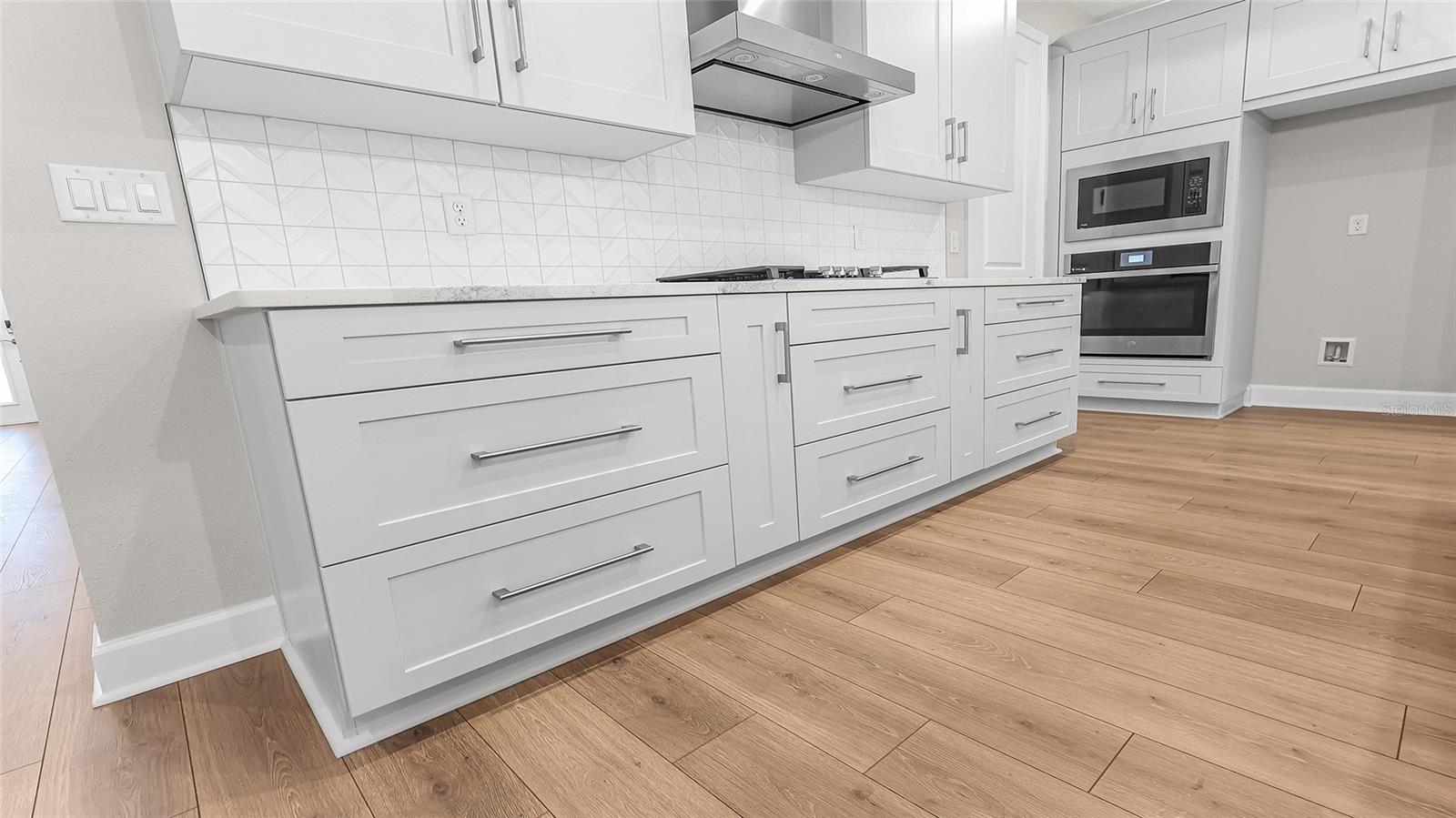 CRESSWIND AT LAKE HARRIS - Residential