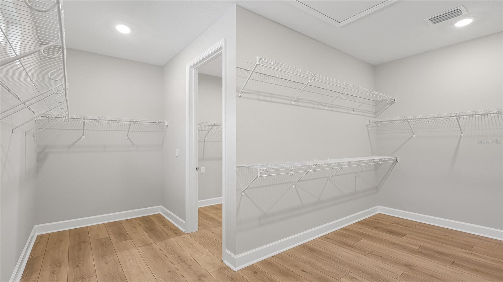 CRESSWIND AT LAKE HARRIS - Residential