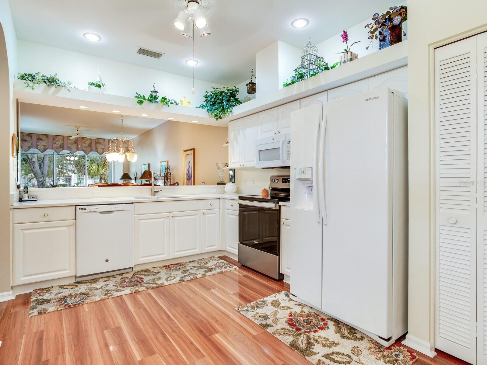 TWELVE OAKS I OF TARA PH 2 - Residential