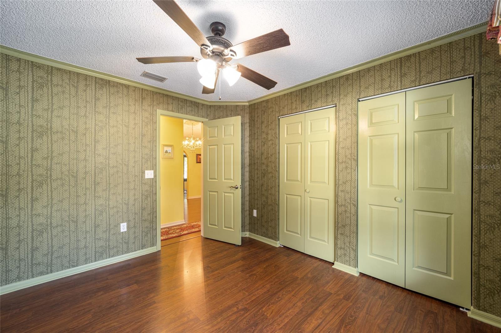 OAK RUN - Residential