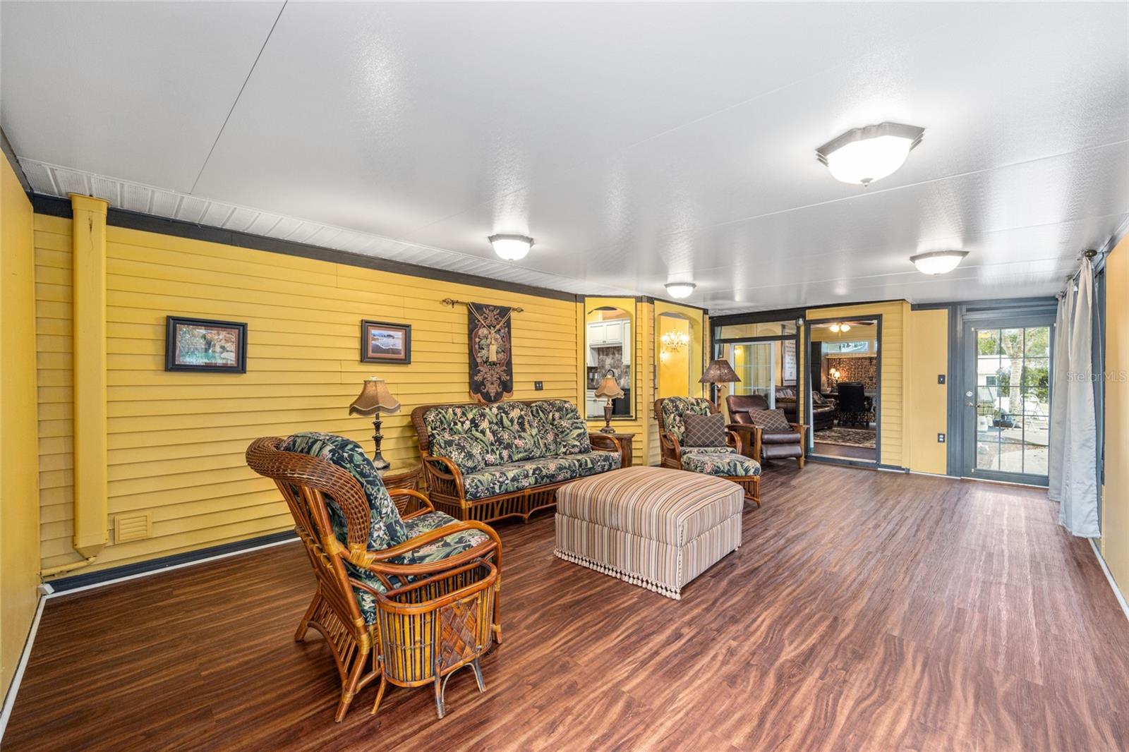 OAK RUN - Residential