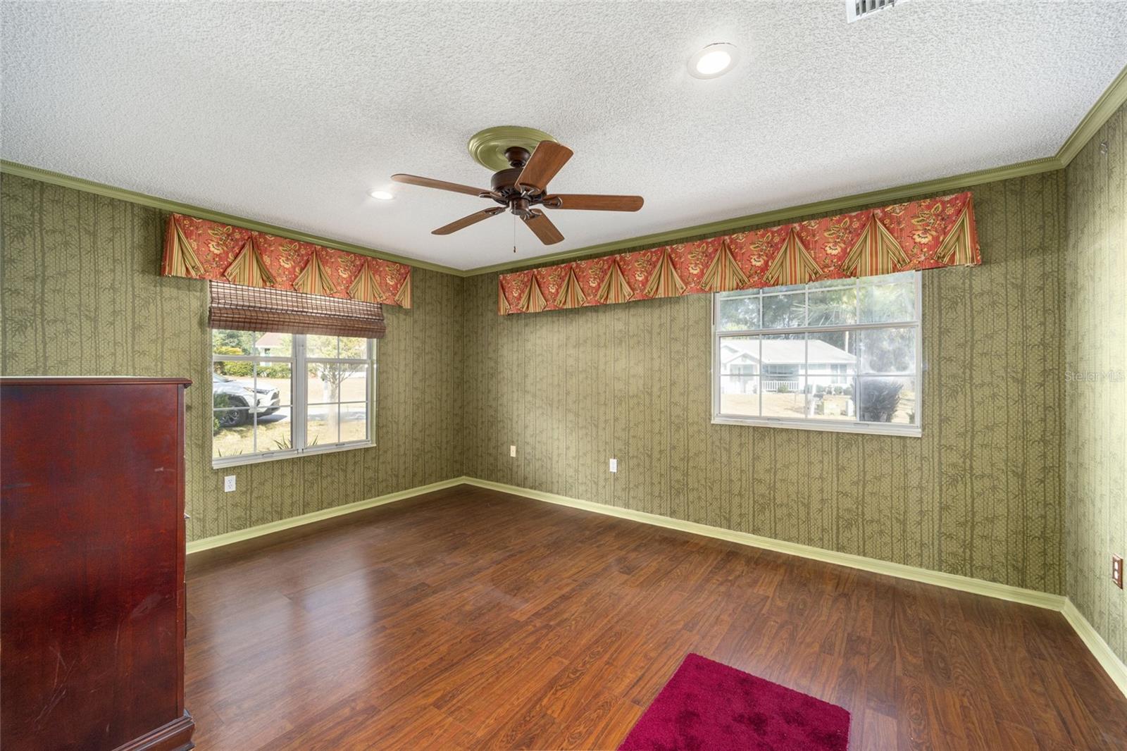 OAK RUN - Residential