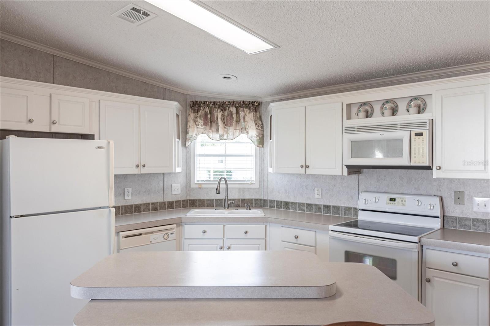 ALLIGATOR PARK COOP - Residential