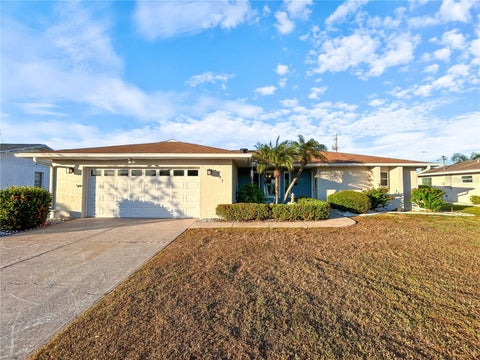 Photo of 703 Ojai Avenue, Sun City Center, FL 33573 (MLS # TB8521354)