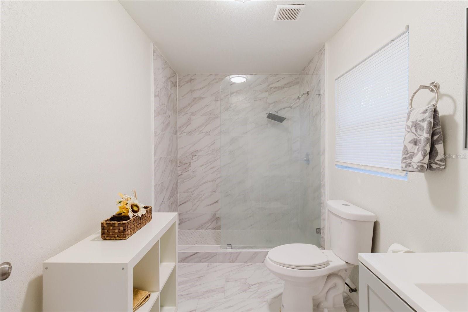 QUEENER SUB - Residential