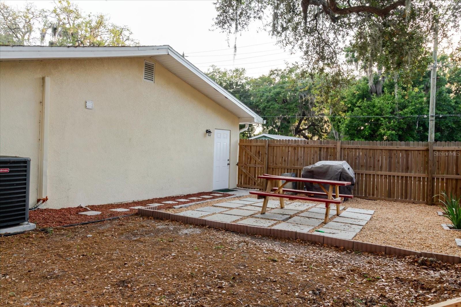 QUEENER SUB - Residential