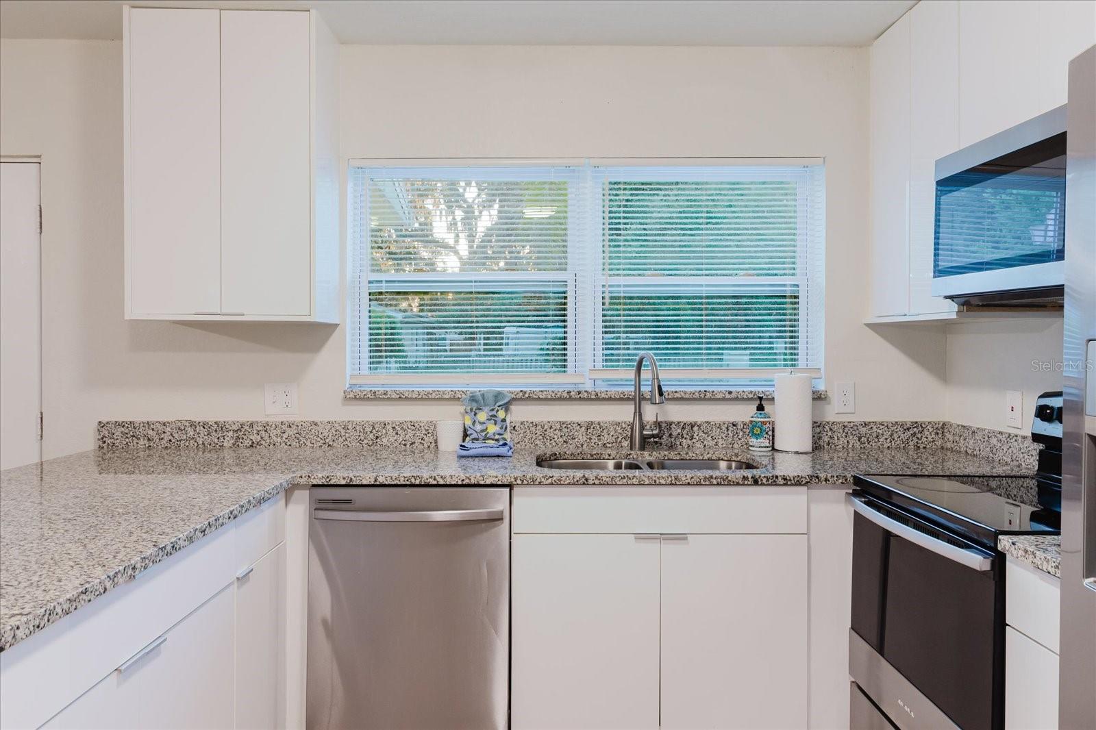 QUEENER SUB - Residential