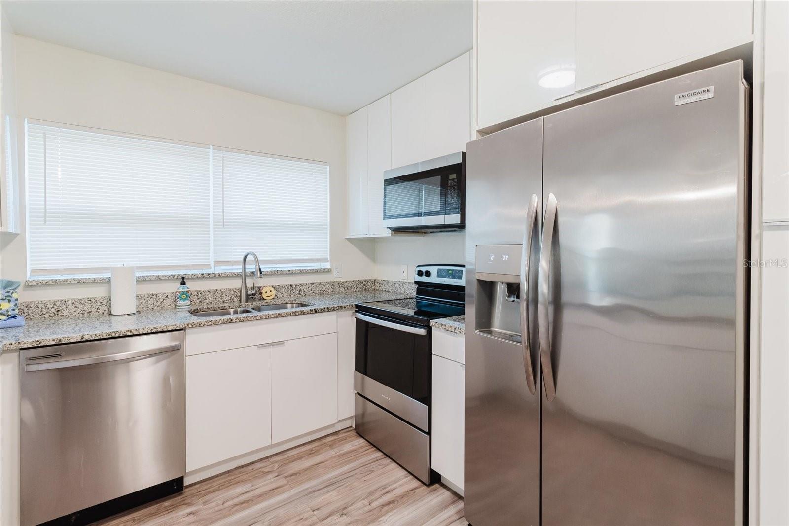 QUEENER SUB - Residential