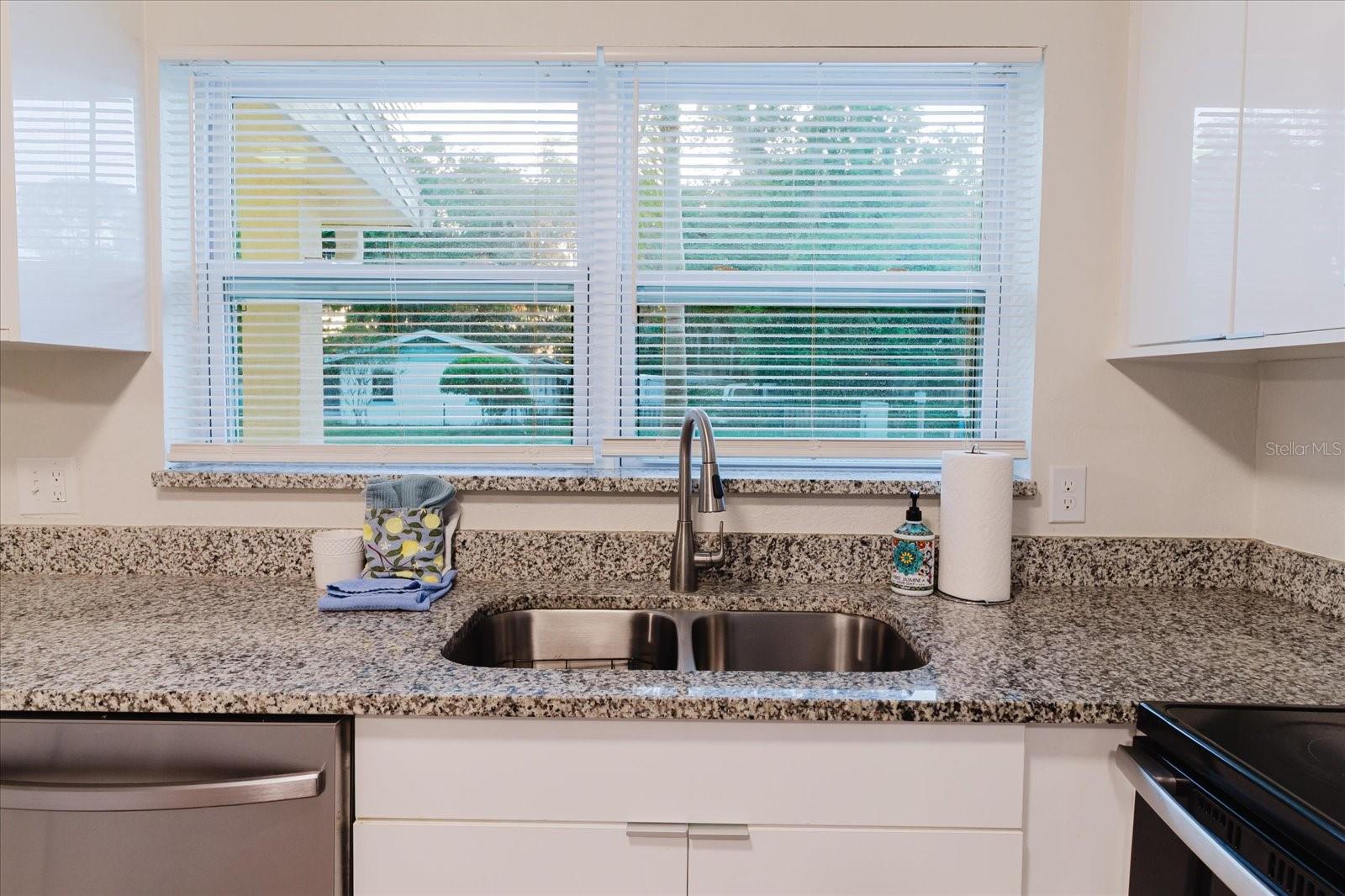 QUEENER SUB - Residential