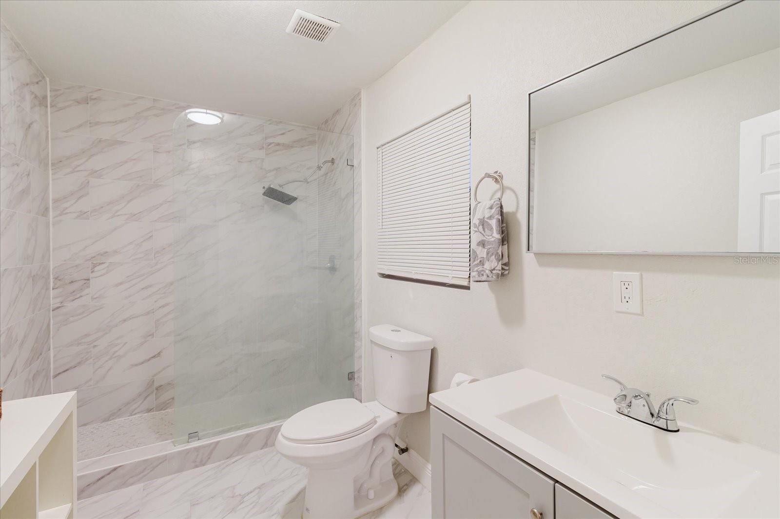 QUEENER SUB - Residential