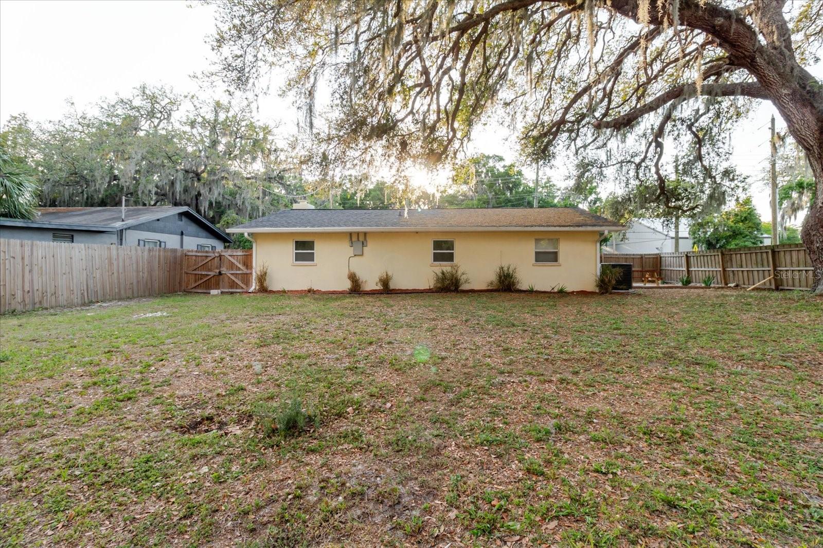 QUEENER SUB - Residential