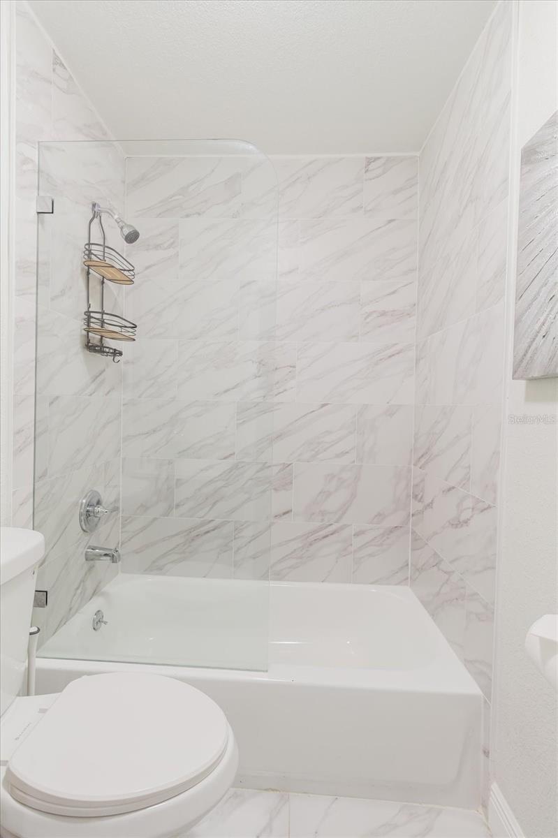 QUEENER SUB - Residential