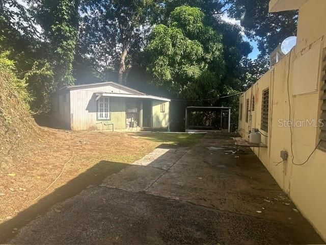 URB. LA ESMERALDA - Residential