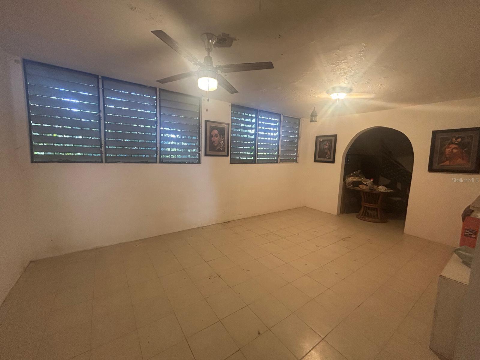 URB. LA ESMERALDA - Residential