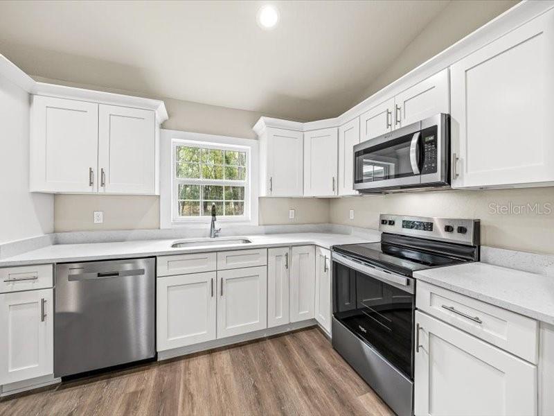 SILVER SPGS SHORES UN 17 - Residential